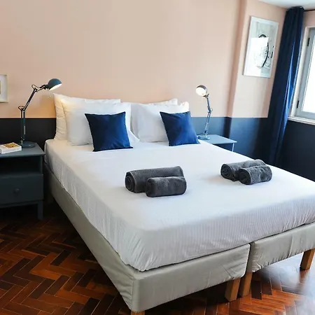 Apartment Cheers To By Misha's Place 5a Lissabon