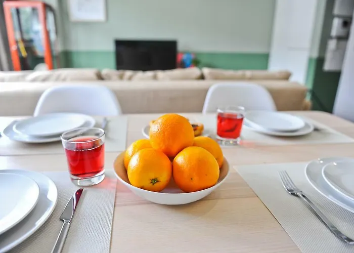 Cheers To By Misha's Place 5a Lisboa