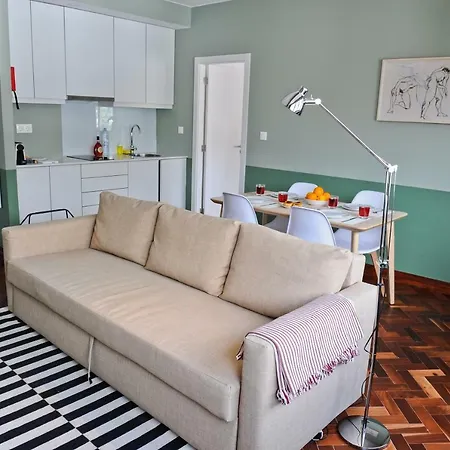 Cheers To By Misha's Place 5a Διαμέρισμα