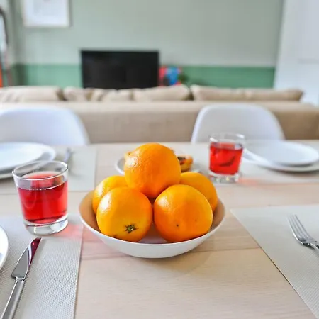 Cheers To By Misha's Place 5a Lisboa